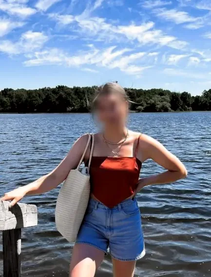 Alba, 24 anni