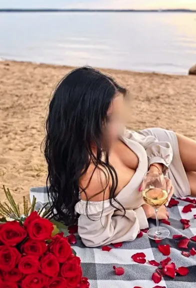 Claudia, 35 anni