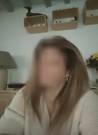 Elena, 38 anni