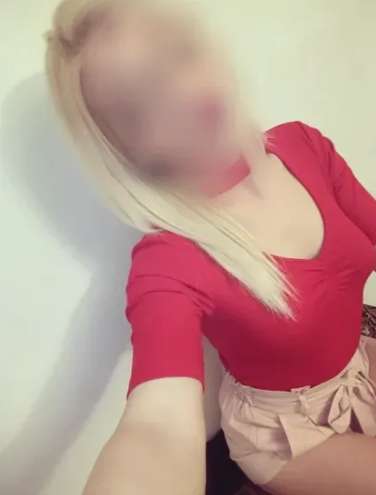 Emanuela, 34 anni
