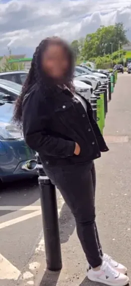 Veronica, 33 anni