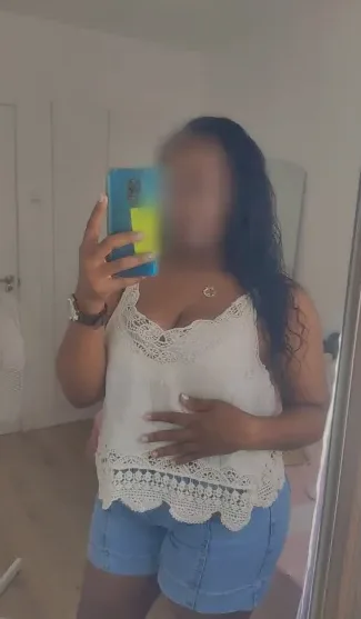 Ylenia, 34 anni